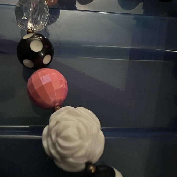 Minnie Mouse 18’ Necklace - Picture 8 of 8